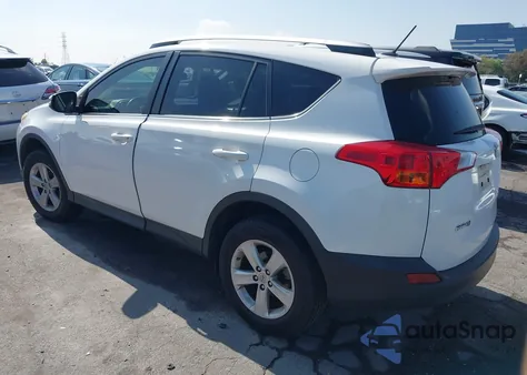 2014 Toyota Rav4 Xle z USA, uszkodzony, nr VIN JTMWFREV1EJ020888